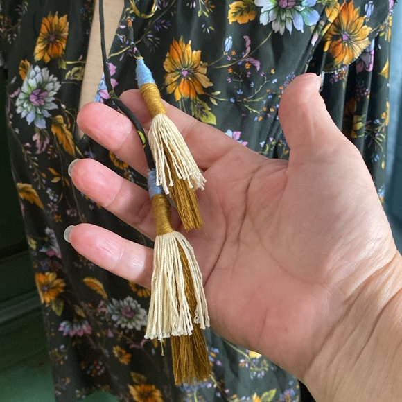 Anthropologie Dolan Boho Hunter Green Floral Ruffle LS Silk Blouse Size Small - Picture 6 of 10